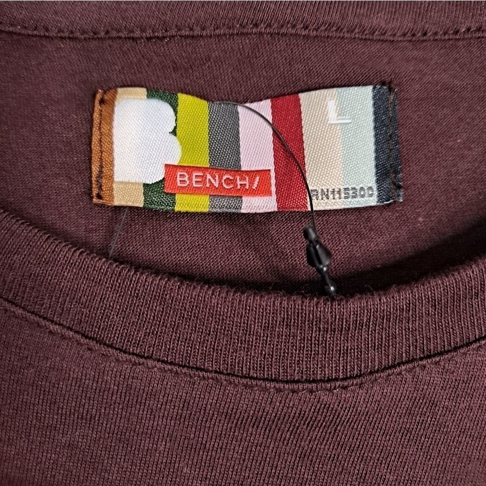 Bench Mark Tee - Picture 2 of 6